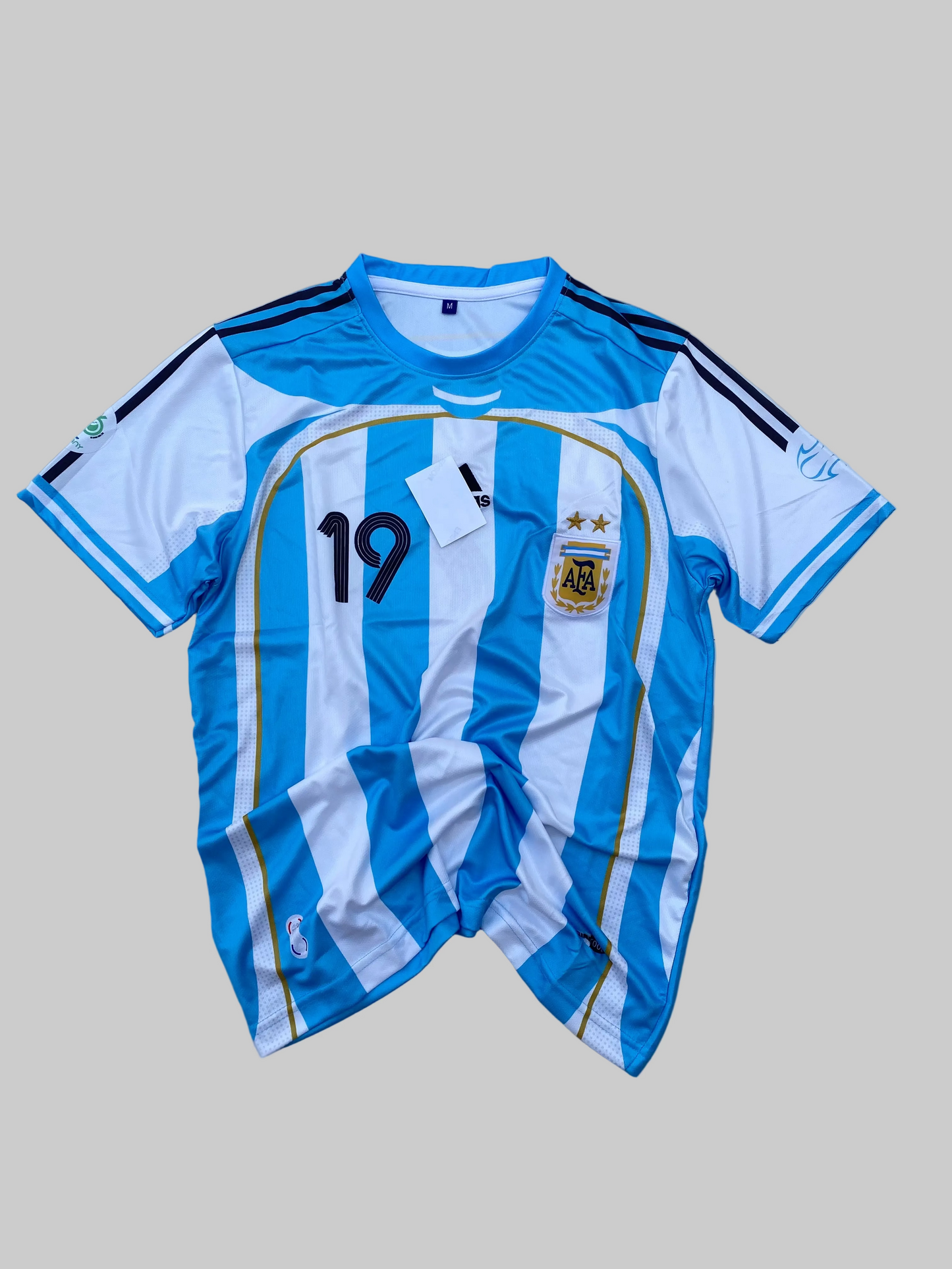 ARGENTINA HOME RETRO KIT, MESSI #19 (Embroidery)
